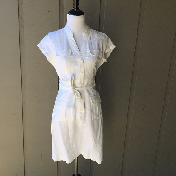 Banana Republic Dresses & Skirts - Banana Republic Button Down Front Tie White Dress